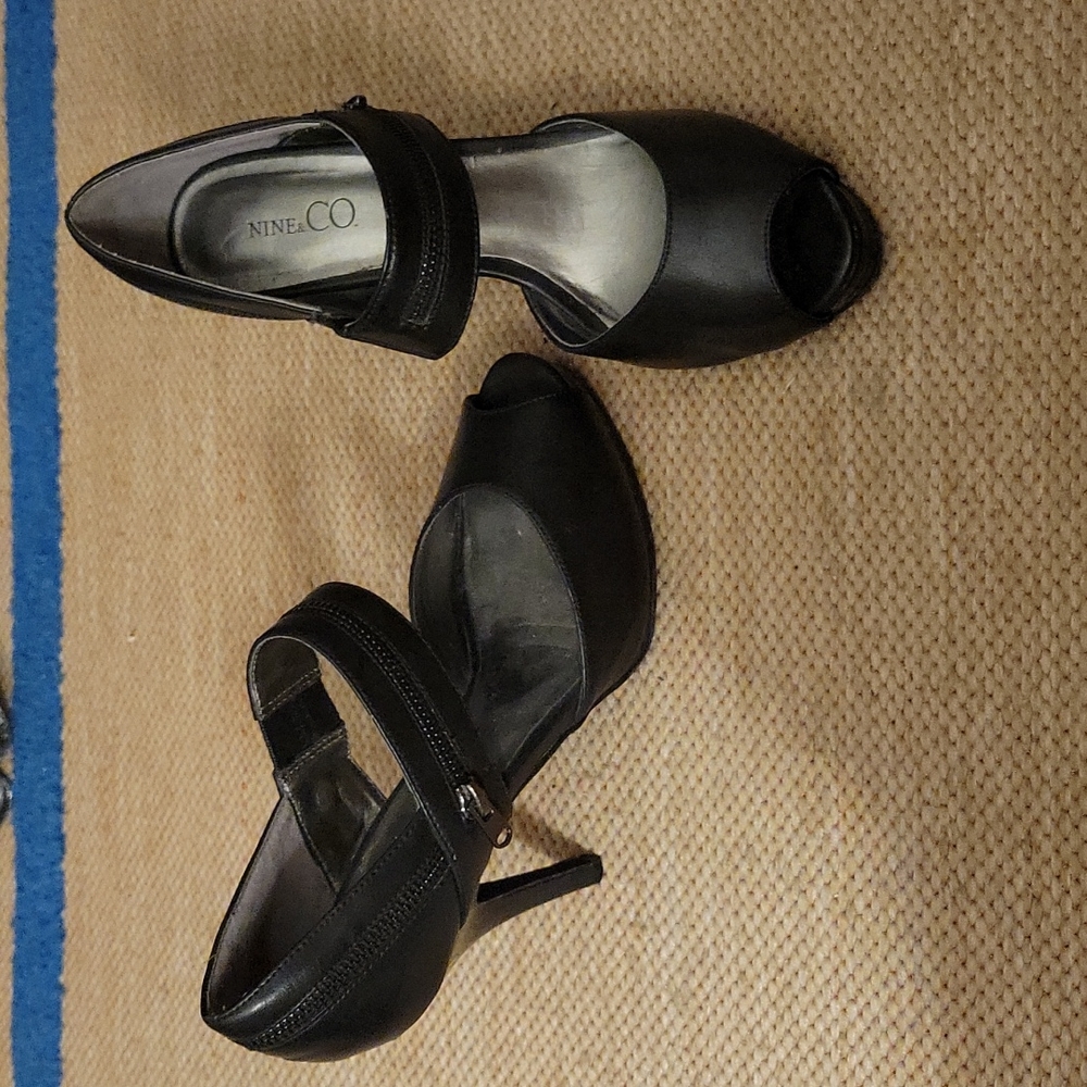 Peep toe heels